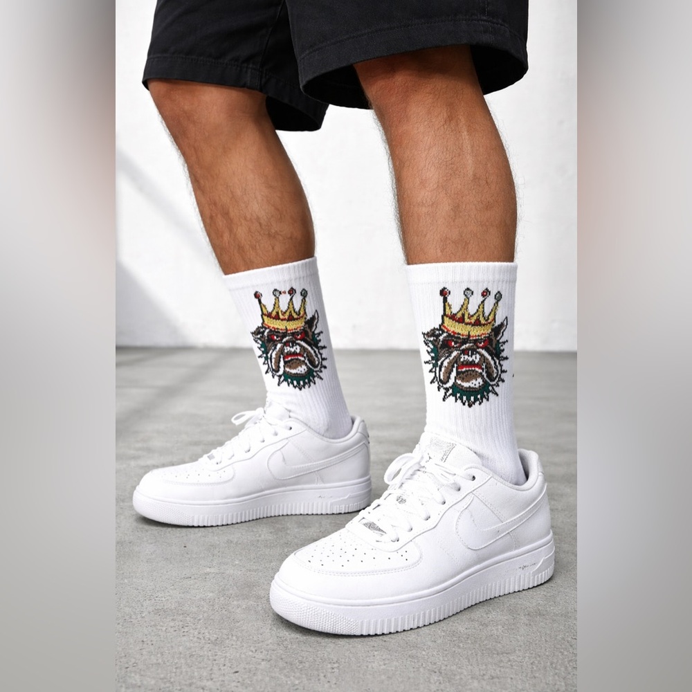 Ed Hardy White and Black Men’s Crew Socks with Iconic Skull Graphic (5 Pack)